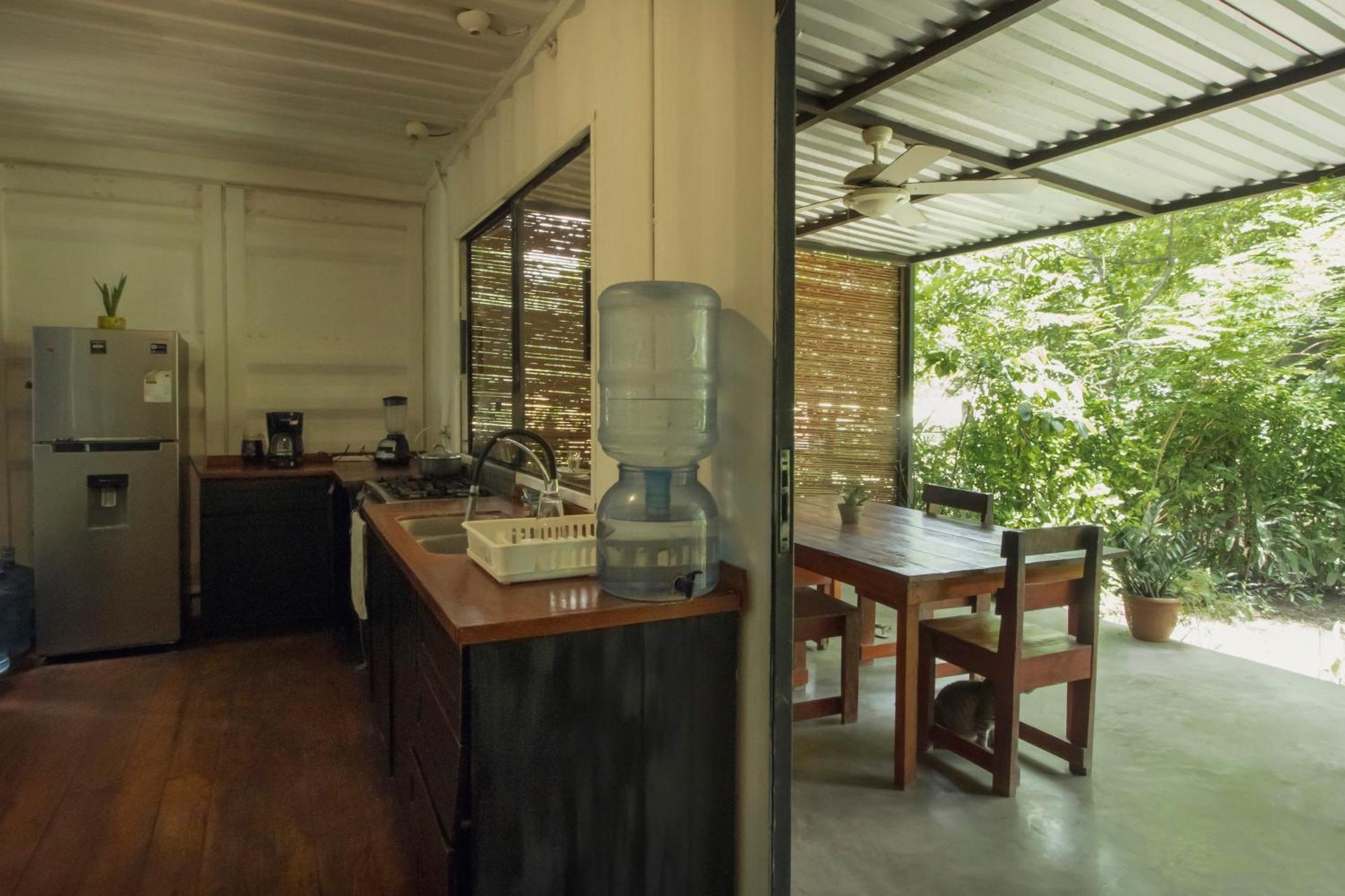 Mola Mola Surf Popoyo Bed & Breakfast ภายนอก รูปภาพ